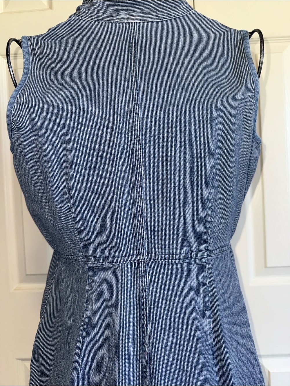 Liz Claiborne Sleeveless Denim Midi Dress. Nice stretch 98% cotton 2% spandex. 4 - Picture 7 of 7